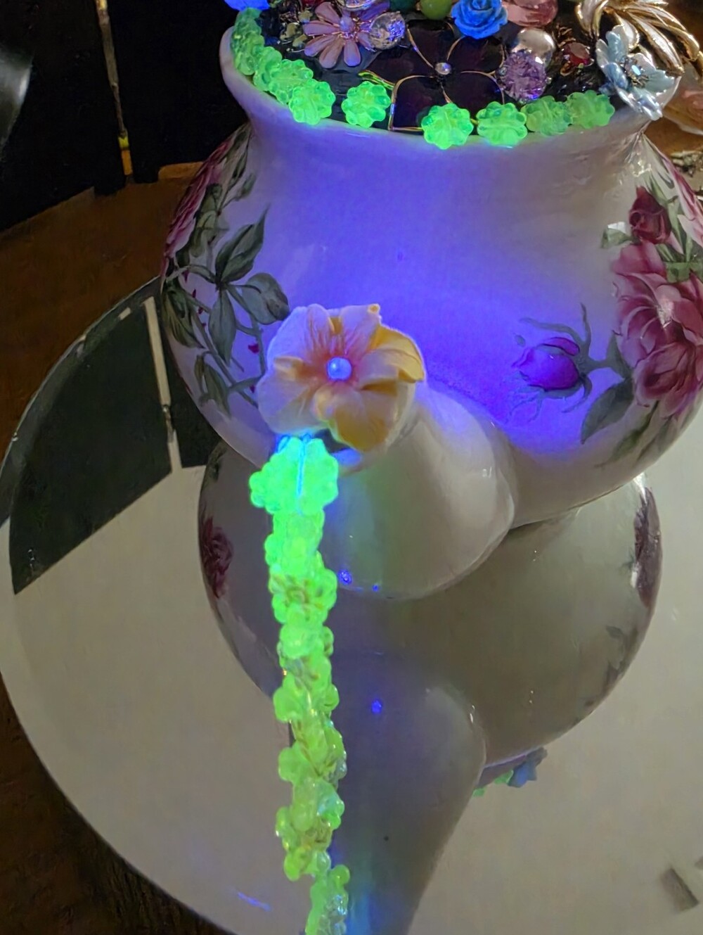 Hand Crafted Jewelry Embellished Porcelain Rose Teapot Art - Picture 10 of 10